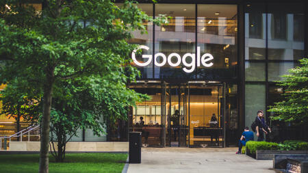 KI-Zusammenfassungen: DSA-Beschwerde deutscher Medien und NGOs gegen Google