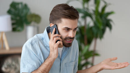 Lass Dich für 15 Cent abhören! App (ver)kauft Telefonaufnahmen für KI-Training
