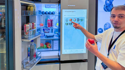 Google Gemini erkennt, welches Resteessen noch im Samsung-Kühlschrank steckt