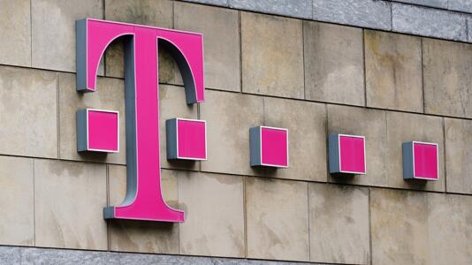 Mobile World Congress: Telekom will KI-Assistenten und smarte Brille vorstellen
