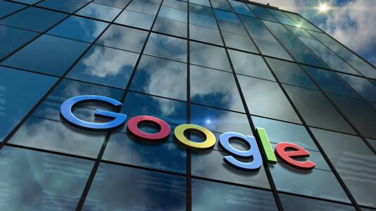 Alphabet erhöht Einnahmen weiter und kündigt Rekordinvestitionen in KI-Cloud an