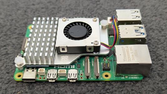 heise+ | KI-Bilder lokal generieren: Stable Diffusion auf dem Raspberry Pi einsetzen