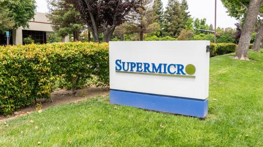 Nvidia-GPUs nach China geschmuggelt: Anklage gegen Führungskräfte von Supermicro