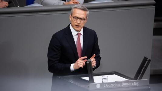 heise+ | Google vs. Wildberger: Wie der Bund US-Konzerne aus Staatsaufträgen drängen will